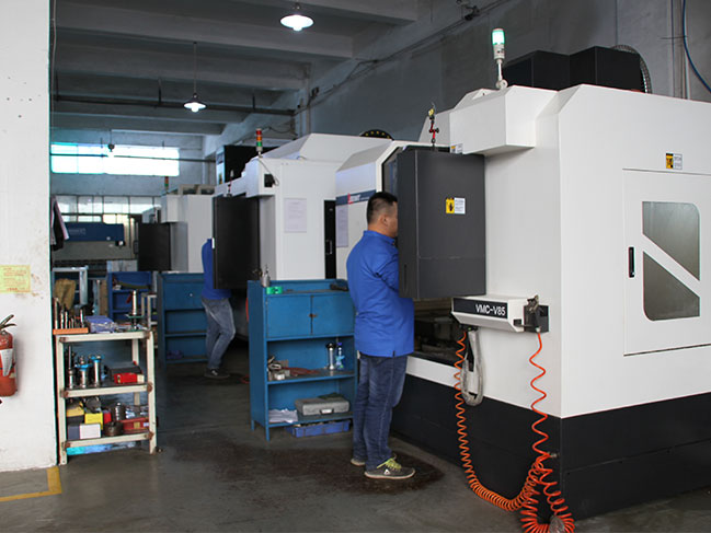   Precision machinin CNC equipment