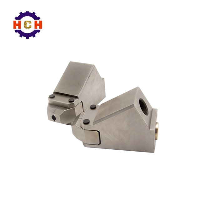 What are the characteristics of CNC precision machining?